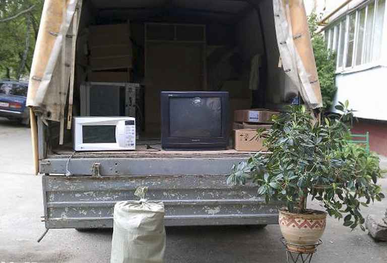 отвезти коробки с вещами, 2 велосипеда и телевизор плазму недорого попутно из Владикавказа в Волгоград