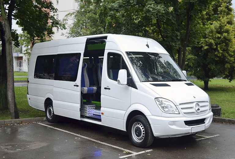 Заказать микроавтобус недорого из Барсово в Сургут